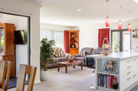 Photo of property in 177 Mazengarb Road, Paraparaumu, 5032