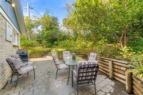 Photo of property in 2/220 East Coast Road, Forrest Hill, Auckland, 0620