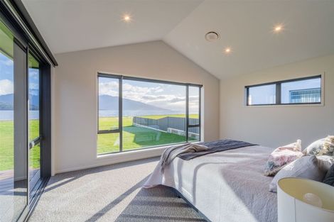 Photo of property in 70 South Arm Drive, Te Anau, 9600