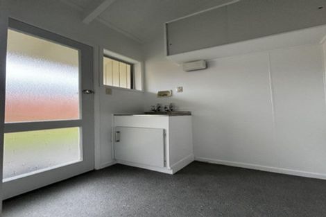 Photo of property in 45 Seaview Road, Marfell, New Plymouth, 4310