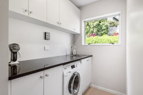 Photo of property in 7 Bushglen Court, Browns Bay, Auckland, 0630