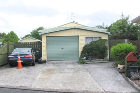 Photo of property in 19 Glen Close, Glen Eden, Auckland, 0602