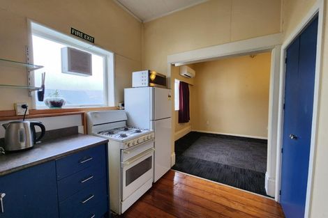 Photo of property in 40 Pirie Street, Mount Victoria, Wellington, 6011