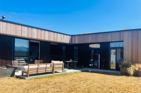 Photo of property in 22 Stackbrae Avenue, Wanaka, 9305