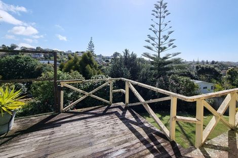 Photo of property in 68 Weatherly Road, Torbay, Auckland, 0630