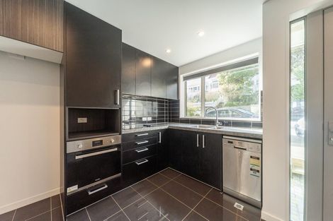 Photo of property in 2/24 Princess Terrace, Newtown, Wellington, 6021