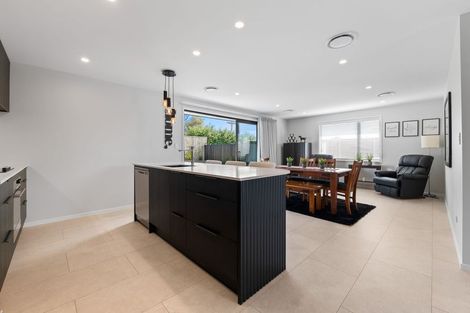 Photo of property in 2 Atea Place, Hawera, 4610