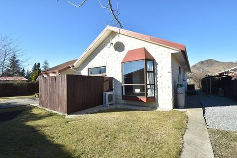 Photo of property in 47 Black Peak Road, Omarama, 9412