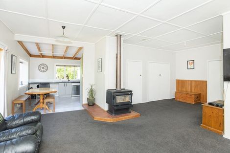 Photo of property in 42 Whitmore Road, Ormond, Gisborne, 4071