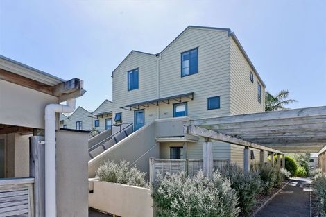 Photo of property in 17/5 Carolina Place, Albany, Auckland, 0632