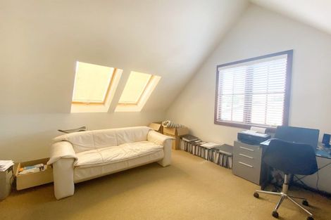 Photo of property in 18b Mountain Road, Mount Wellington, Auckland, 1072