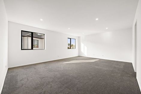 Photo of property in 2 Mara Waina Place, Swanson, Auckland, 0614