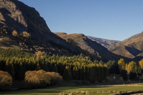 Photo of property in 14 Dalgleish Lane, Arrowtown, 9371