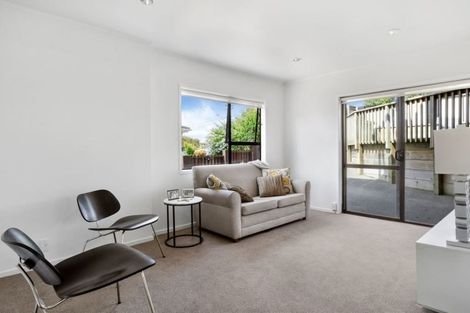 Photo of property in 2/99 Matipo Road, Mairangi Bay, Auckland, 0630