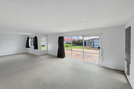 Photo of property in 1 Strathmore Avenue, Levin, 5510