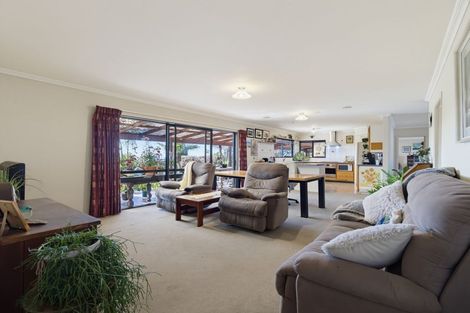 Photo of property in 996 Awhitu Road, Pollok, Waiuku, 2683