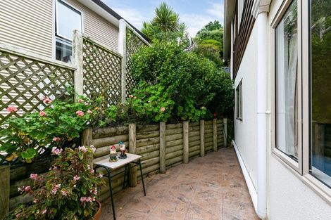 Photo of property in 102a Parkvale Road, Karori, Wellington, 6012