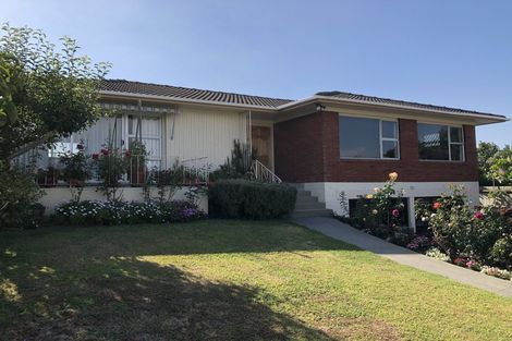 Photo of property in 10 Quibray Place, Botany Downs, Auckland, 2010
