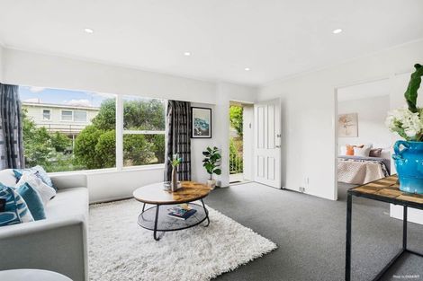 Photo of property in 2/113 Target Road, Totara Vale, Auckland, 0629