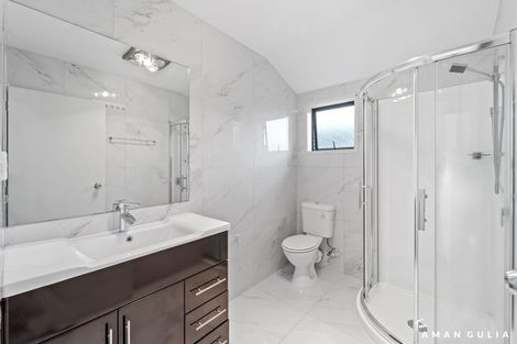 Photo of property in 1/32 Blockhouse Bay Road, Avondale, Auckland, 1026