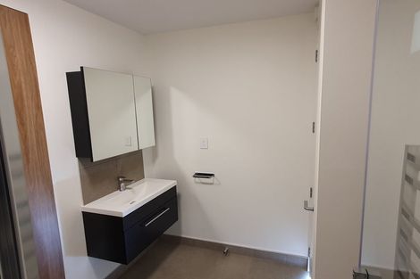 Photo of property in 94 Cambridge Terrace, Waterloo, Lower Hutt, 5011