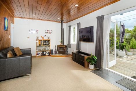 Photo of property in 1/141 Edmonton Road, Te Atatu South, Auckland, 0610
