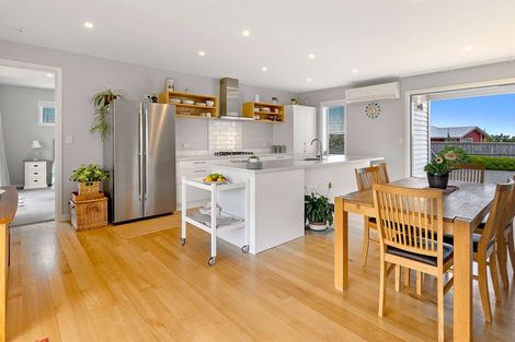 Photo of property in 2 Pukeko Way, Amberley, 7410