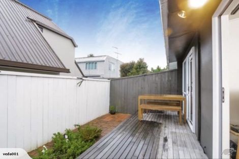 Photo of property in 8/65 Mariri Road, One Tree Hill, Auckland, 1061