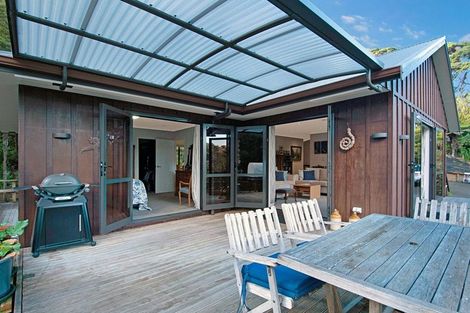 Photo of property in 125 Stoney Creek Drive, Waitakere, Henderson, 0782