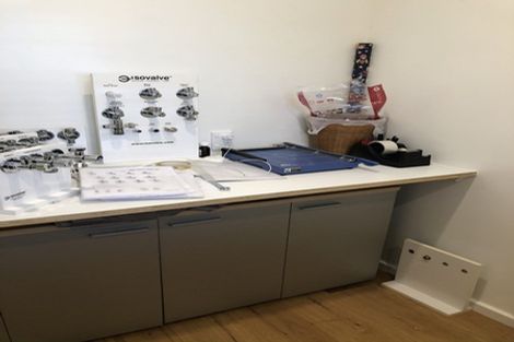 Photo of property in 122 Waimairi Road, Ilam, Christchurch, 8041