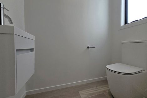 Photo of property in 354 Fergusson Drive, Heretaunga, Upper Hutt, 5018