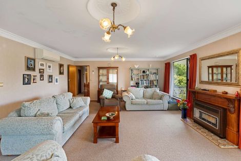 Photo of property in 11 Linda Place, Saint Johns Hill, Whanganui, 4501