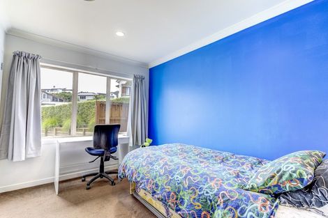 Photo of property in 8 Oakmont Place, Rototuna, Hamilton, 3210