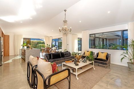 Photo of property in 137 Potae Avenue, Riverdale, Gisborne, 4010