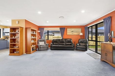 Photo of property in 88 Parnell Heights, Kelvin Grove, Palmerston North, 4414