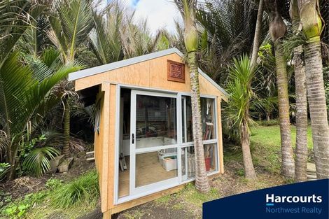 Photo of property in 296 Motutara Road, Muriwai, Waimauku, 0881