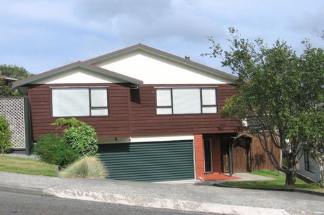 Photo of property in 20 Thatcher Crescent, Crofton Downs, Wellington, 6035