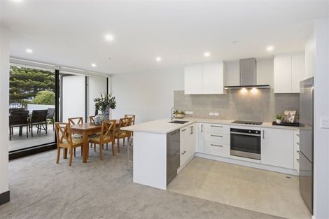 Photo of property in 3/20 Esplanade, Sumner, Christchurch, 8081