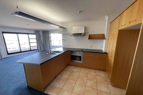 Photo of property in Endeavour Apartments, 4/125 Thorndon Quay, Pipitea, Wellington, 6011