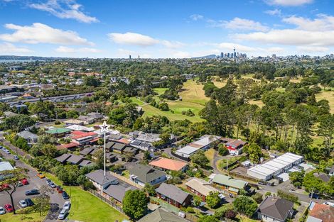 Photo of property in 1/29 Sutherland Road, Point Chevalier, Auckland, 1025