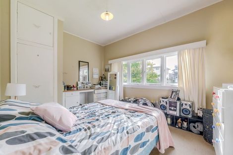 Photo of property in 15 Dahlia Street, Palmerston North, 4410