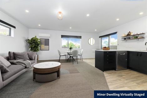Photo of property in 5 Foyle Place, Glendene, Auckland, 0602