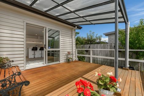 Photo of property in 11 Kamahi Crescent, Papamoa Beach, Papamoa, 3118