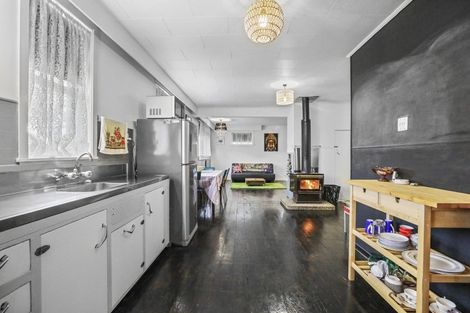 Photo of property in 12 Ngatai Street, Taumarunui, 3920