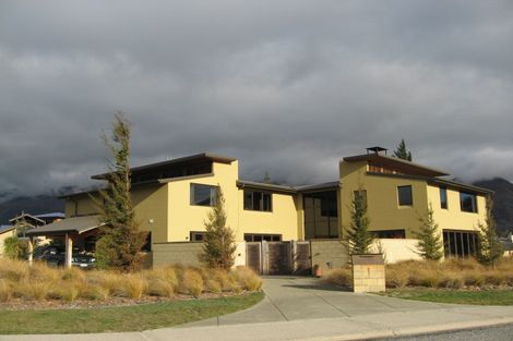Photo of property in 1 Baker Grove, Wanaka, 9305