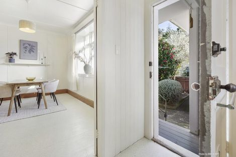 Photo of property in 354 The Parade, Island Bay, Wellington, 6023