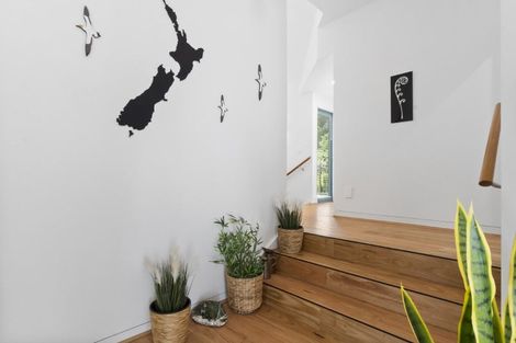 Photo of property in 2 Minchin Crescent, St Andrews, Hamilton, 3200