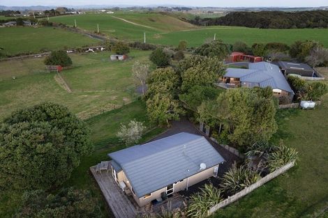 Photo of property in 499 Clark And Denize Road, Pukekawa, Tuakau, 2696