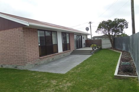 Photo of property in 12 Esk Place, Aranui, Christchurch, 8061
