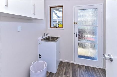 Photo of property in 1/27 Limond Street, Randwick Park, Auckland, 2105